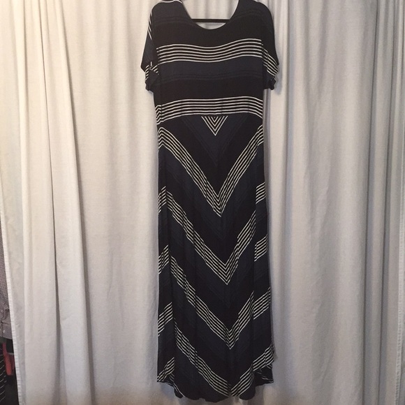 Tommy Hilfiger Dresses & Skirts - Tommy Hilfiger maxi dress Tommy Hilfiger Dresses & Skirts - Tommy Hilfiger maxi dress